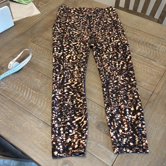 Lululemon Invigorate High-rise Crop Motion Flux Multi Size 6 - Picture 6 of 9